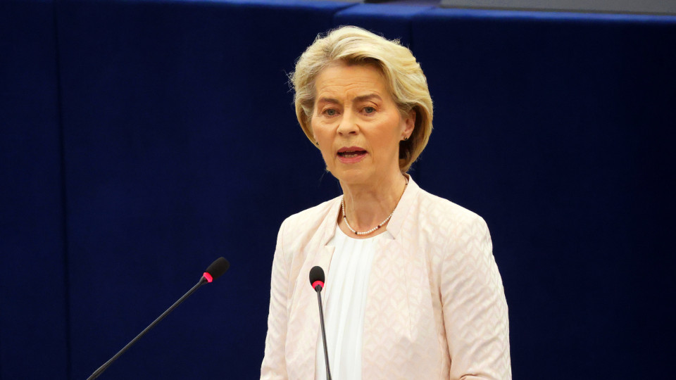 Von der Leyen pede "vontade política" na UE para avançar com investimentos