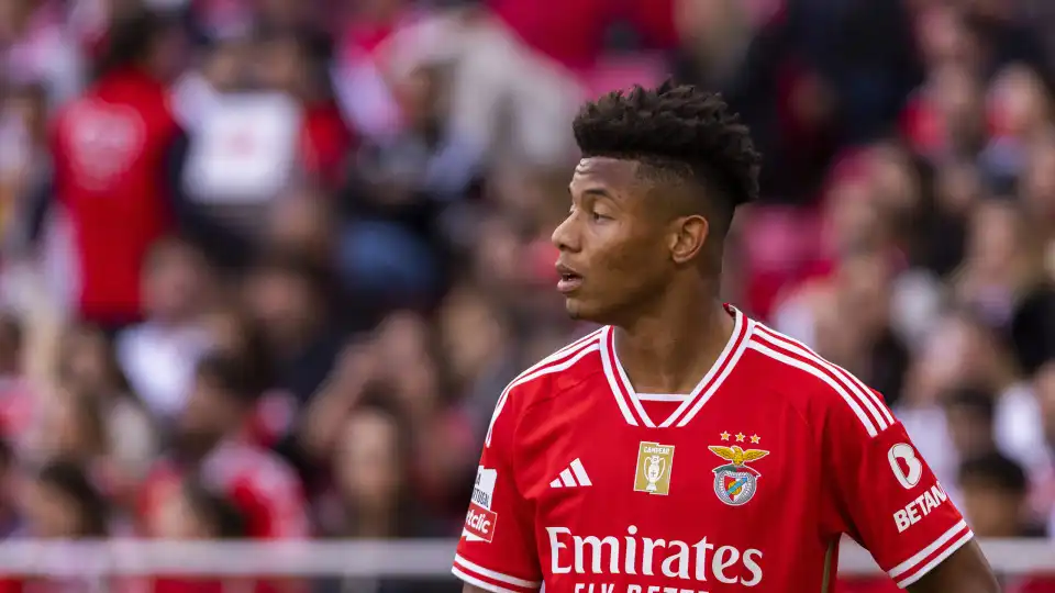 David Neres diz 'sim', mas 5 milhões de euros separam Benfica e Napoli