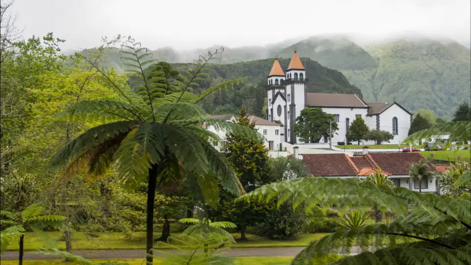 Pelos Açores? Tanque Termal do Parque Terra Nostra vai estar em obras