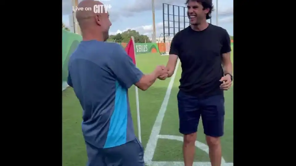 'Olha quem é ele'. Manchester City recebeu visita especial de... Kaká