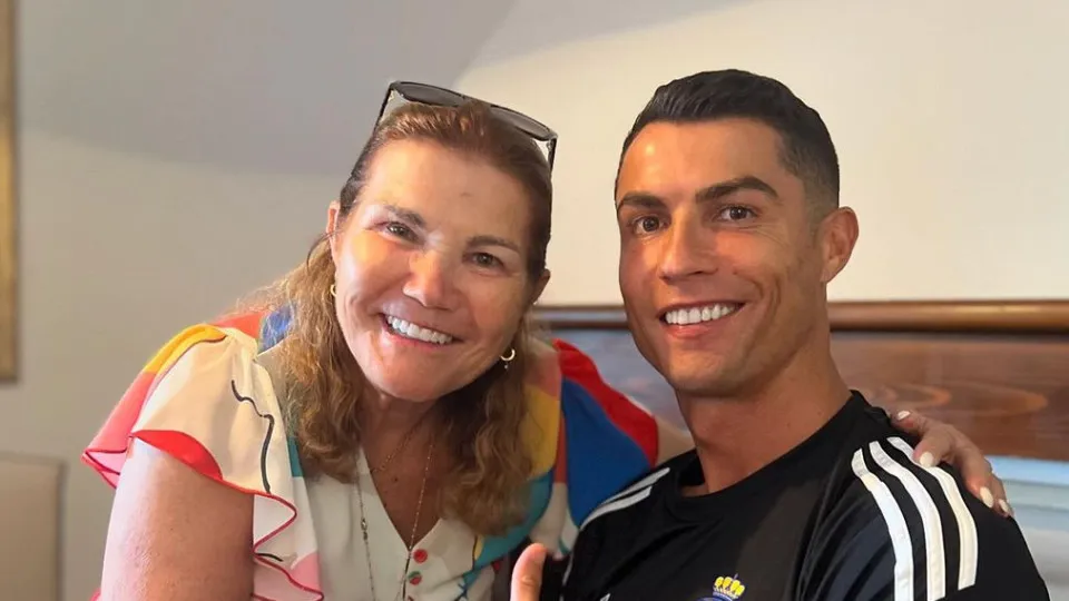 Dolores Aveiro partilha novo retrato com o 'seu menino' Ronaldo