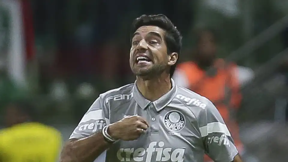 Árbitro visa Abel Ferreira após expulsão: "Tocou nas partes íntimas" 