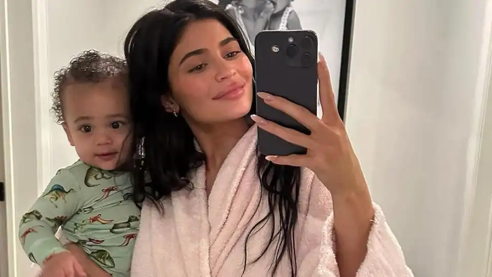 Kylie Jenner revela regra rígida ao educar filhos (diferente da irmã Kim)