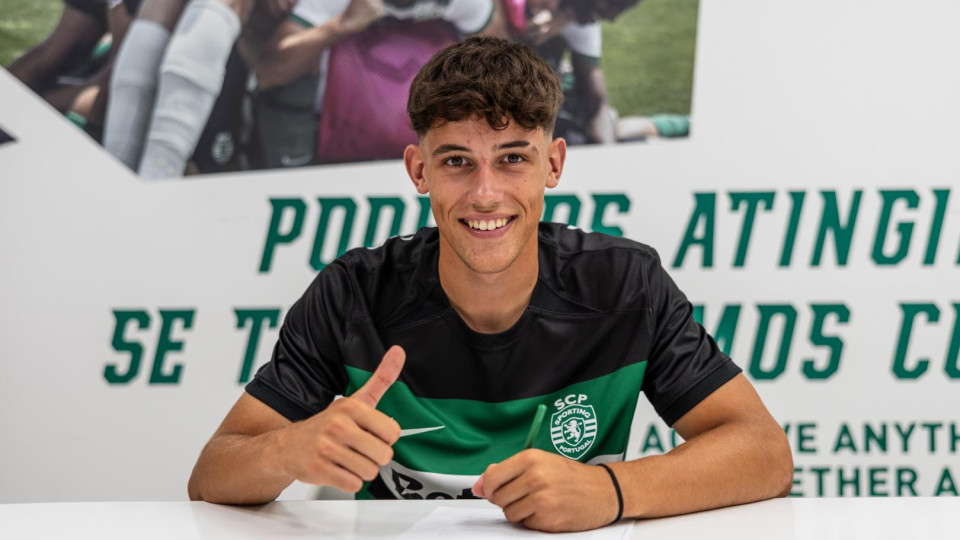 Oficial: Sporting 'amarra' Rafael Nel. Avançado 'pisca o olho' a Amorim