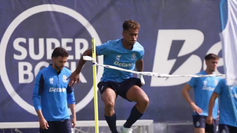 Dos gritos aos sorrisos. Assim foi mais um treino do FC Porto