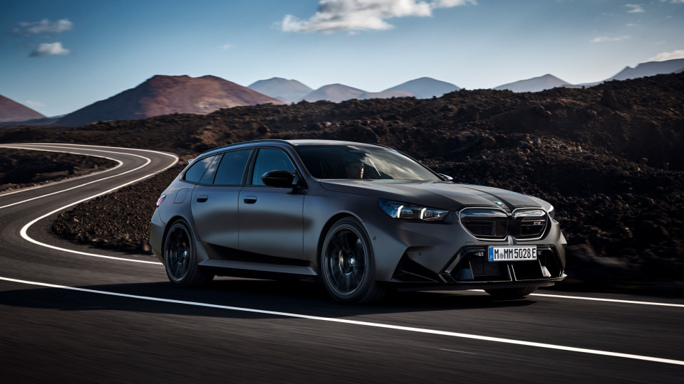 BMW apresenta o novo M5 Touring com 727 cv