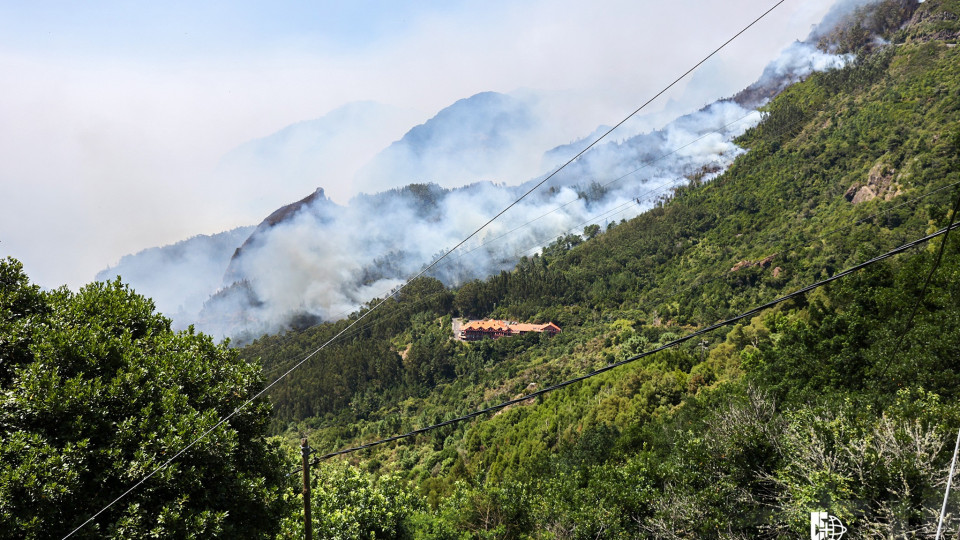 Incêndio na Madeira. Equipa dos Açores (também) segue para o Funchal