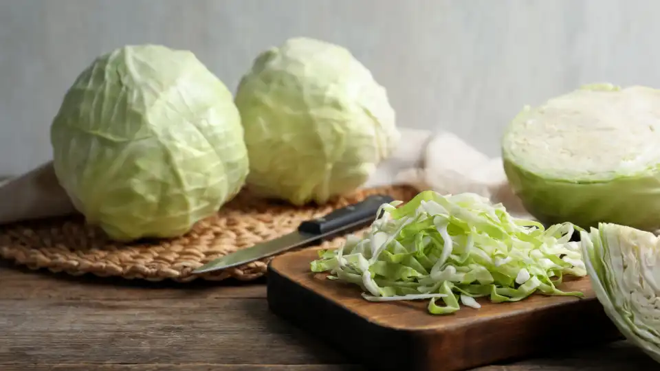 Ninguém dá nada por ele, mas este vegetal é aliado do peso e do intestino