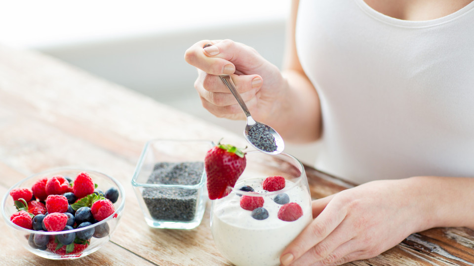 Sete alimentos ricos em fibra que devia estar a comer mais vezes