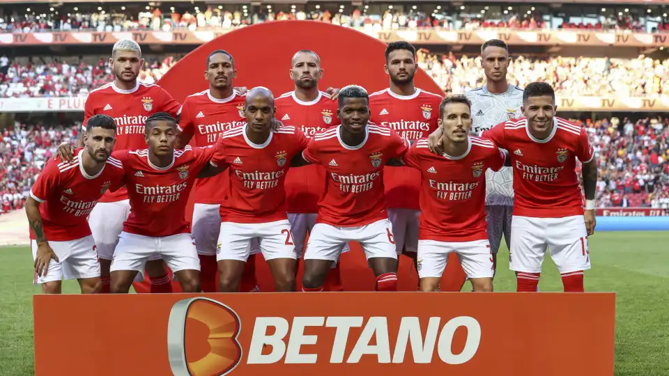 Só restam dois: Ainda se lembra do primeiro onze de Schmidt no Benfica?