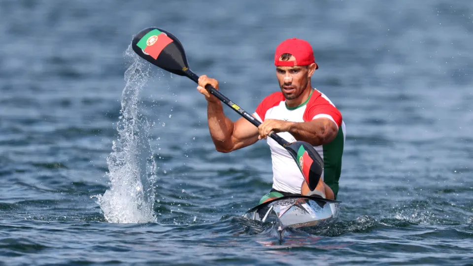 PARIS, FRANCE - AUGUST 07: Fernando Pimenta of Team Portugal competes during the Men’s Kayak Single 1000m heats on day twelve of the Olympic Games Paris 2024 at Vaires-Sur-Marne Nautical Stadium on August 07, 2024 in Paris, France. (Photo by Charles McQui