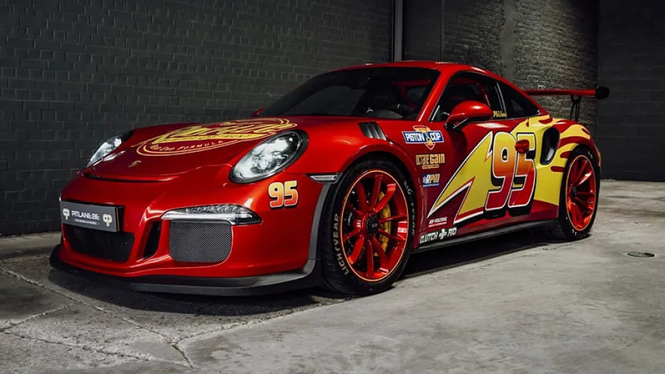 Comprou um Porsche 911 GT3 RS só para o pintar de Faísca McQueen