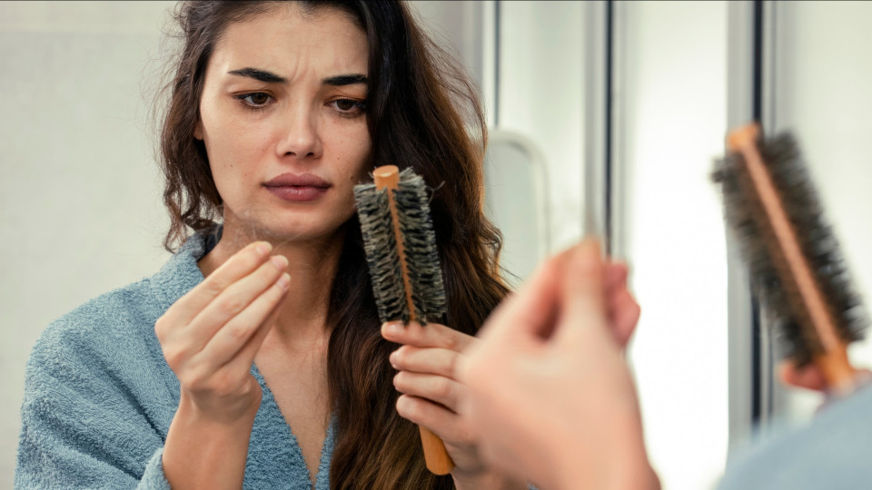 Seis alimentos que ajudam acabar com a queda de cabelo