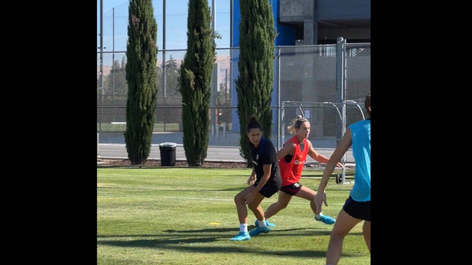 Kika Nazareth não escapou a 'cueca' no treino do Barcelona e já reagiu