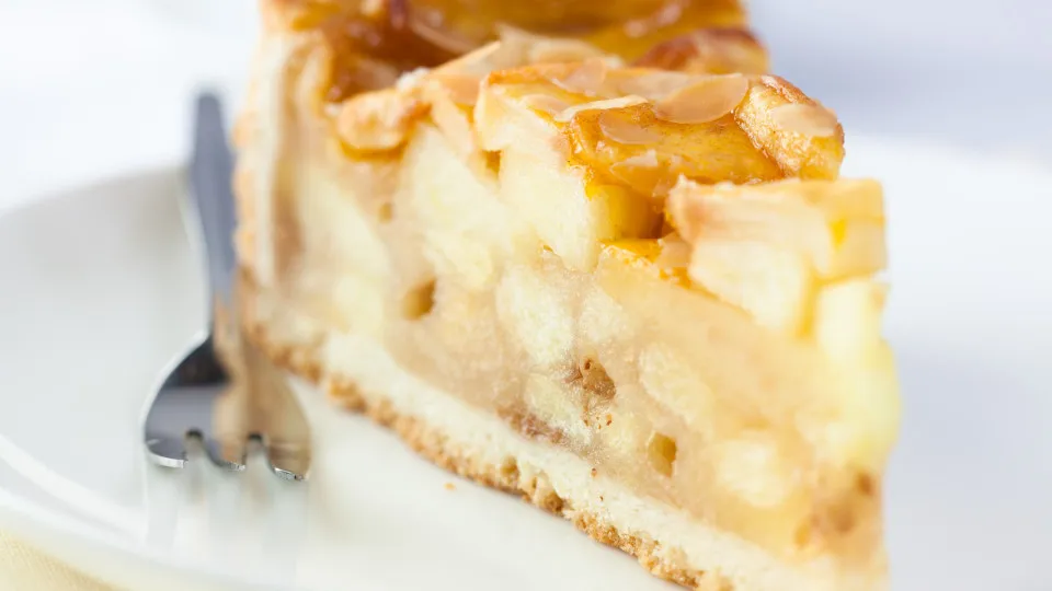 Doçura 'fit'. A receita de bolo de maçã que pode comer sem culpa