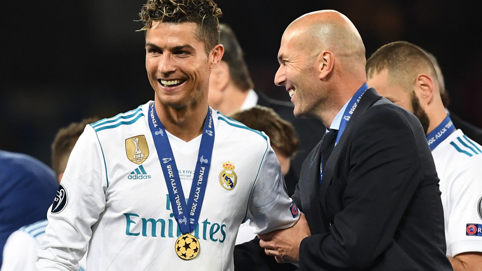 Al Nassr pensa em Zidane para render Castro com aval de Cristiano Ronaldo