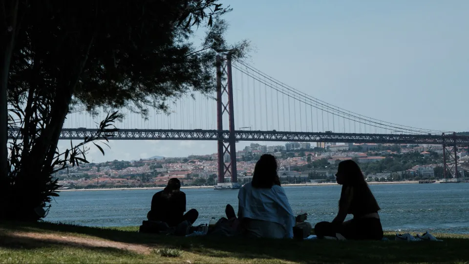 Este feriado vão ouvir-se sirenes por Lisboa. O que significam?