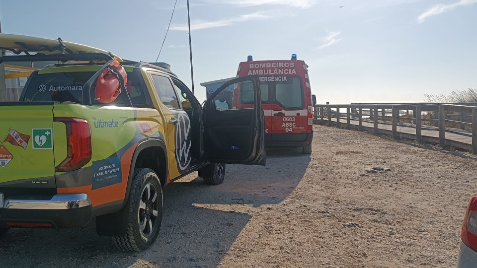 Mulher "inconsciente na água" resgatada em praia da Figueira da Foz