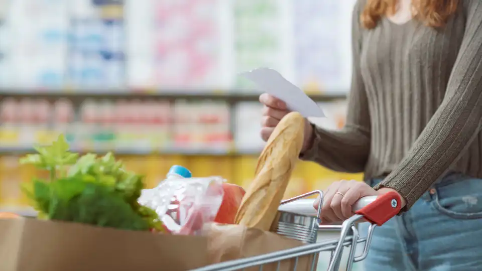 Na ida ao 'super', há produtos que ficaram mais caros. Eis o 'pódio'