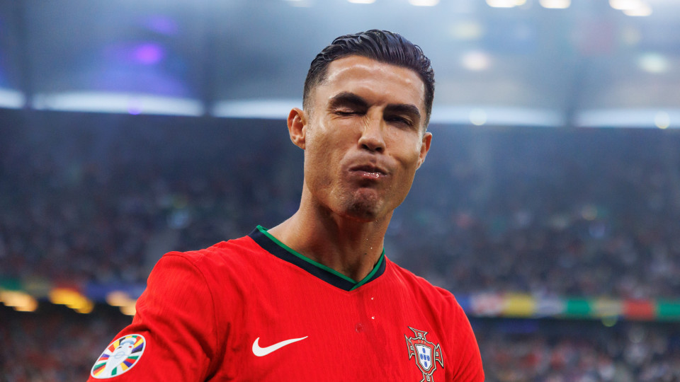 Eis a última vez em que Cristiano Ronaldo ficou no banco pela seleção