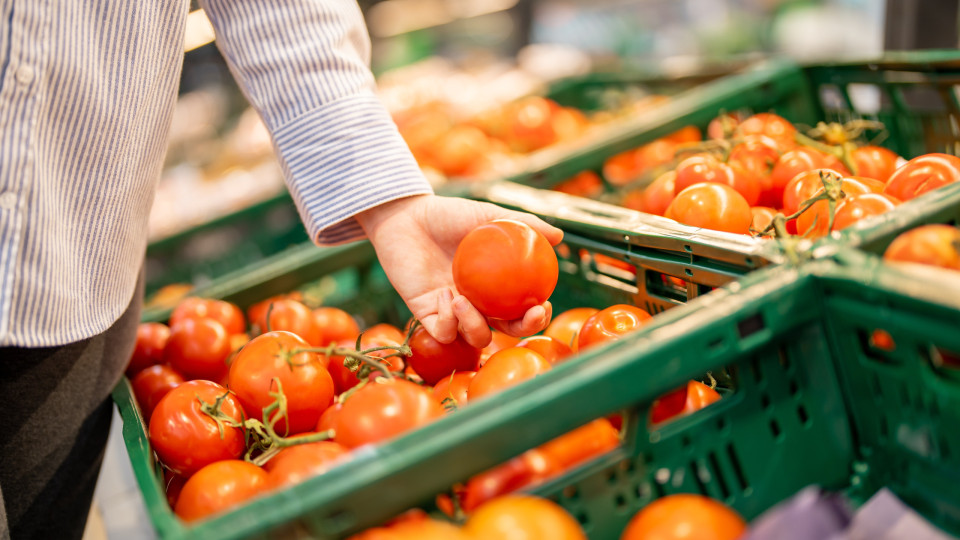 Como escolher tomates no supermercado - e evitar que se estraguem em casa