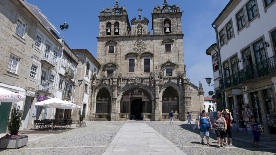 Tribunal autoriza 'noites brancas' nos bares da Sé de Braga