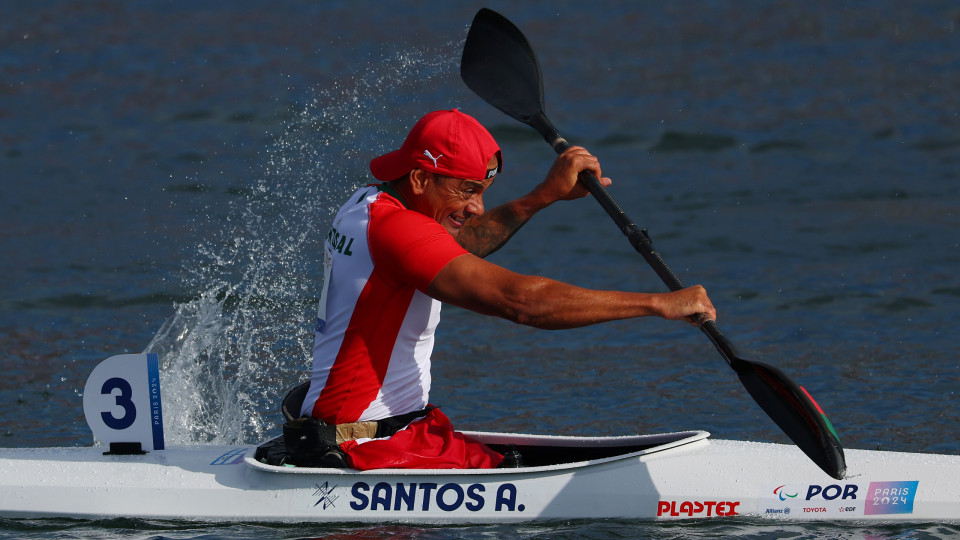 Alex Santos é oitavo classificado na final paralímpica dos 200m KL1