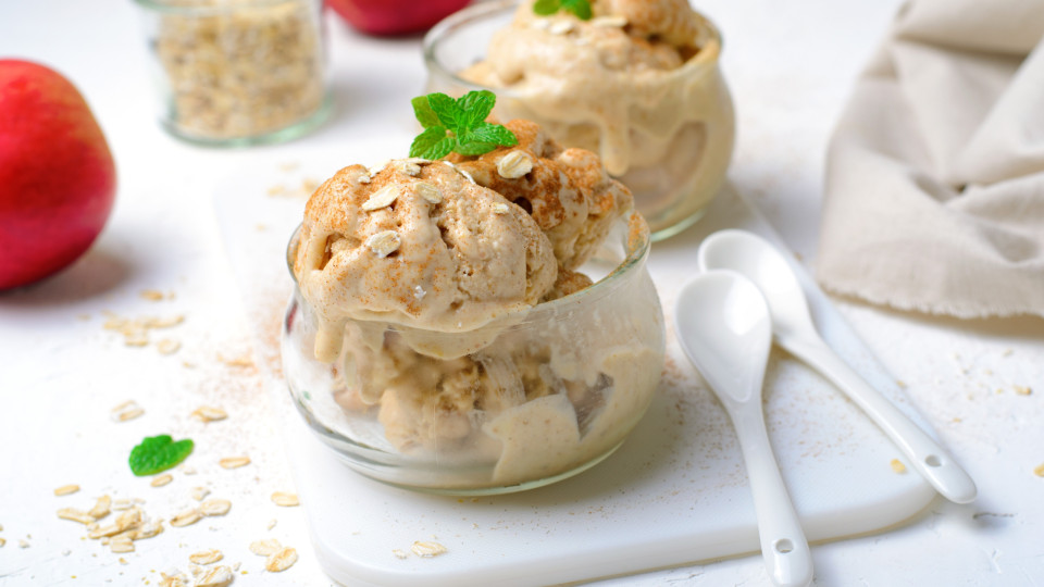 O que vinha mesmo a calhar era este gelado 'fit' de maçã e canela