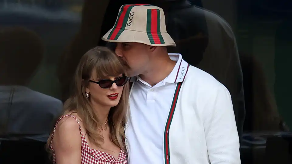 Taylor Swift e Travis Kelce assistiram à final masculina do U.S. Open