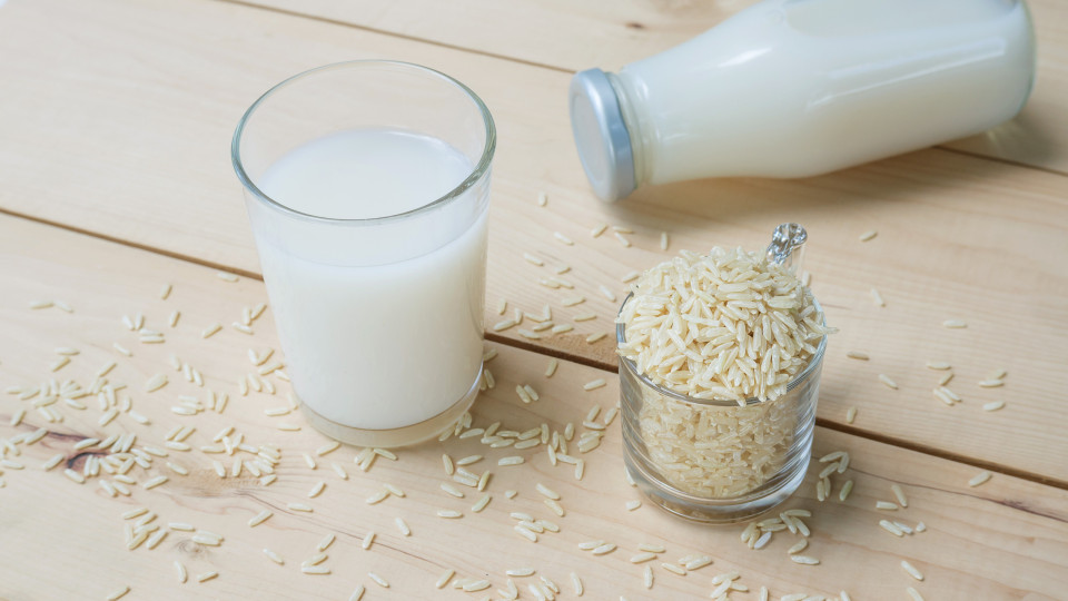 Cuidado com estas bebidas vegetais. Podem aumentar a gordura abdominal