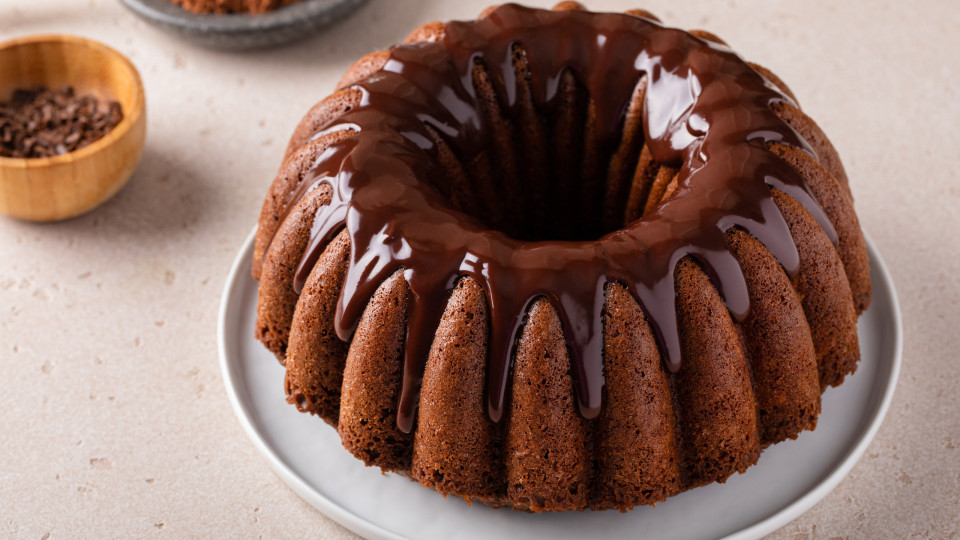 Receita. Este bolinho de chocolate sem açúcar é para comer sem culpa