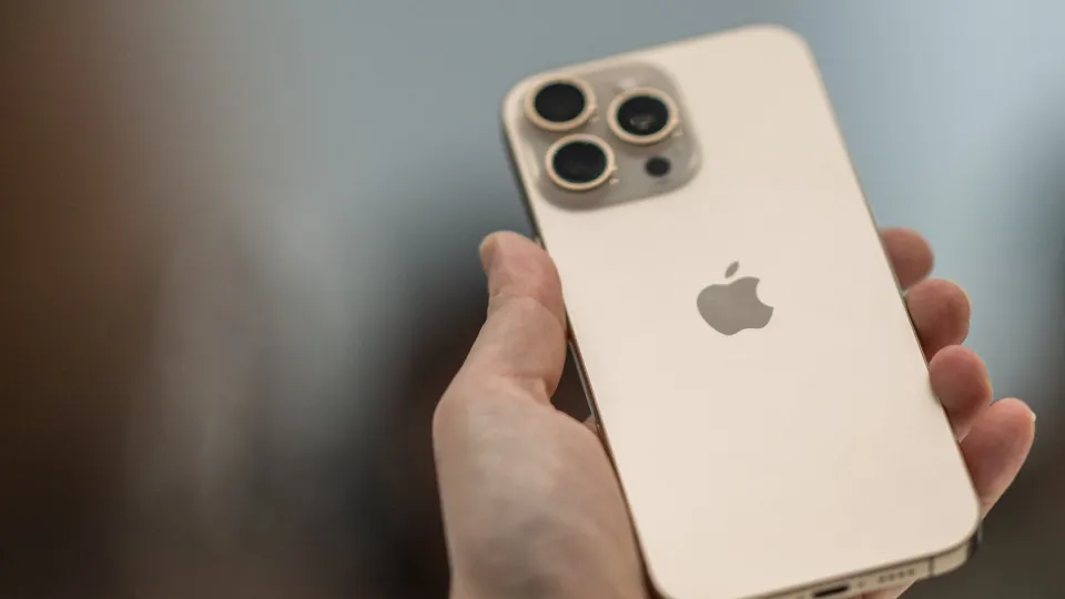 iphone 16 pro, apple