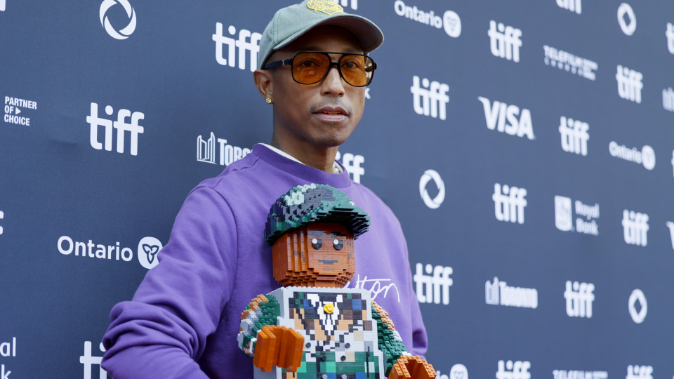 Estreia de biopic sobre Pharrell Williams invadida por manisfestante PETA