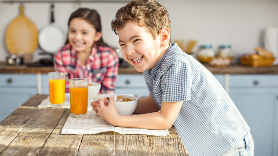 Tem filhos? Nutricionista diz como deve ser o pequeno-almoço ideal 