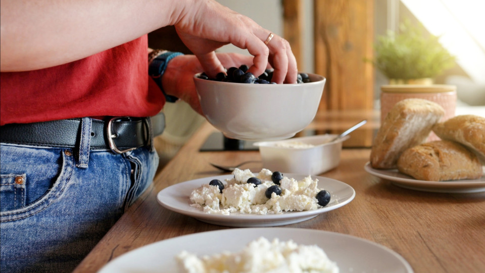 Quatro benefícios de incluir queijo 'cottage' na alimentação 