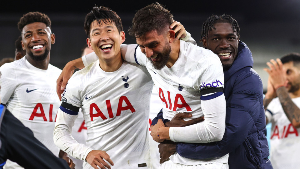 Craque do Tottenham arrisca castigo de 12 jogos por comentário racista