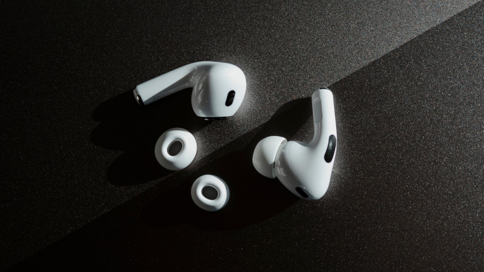 Perda de audição? Os AirPods Pro 2 serão uma (preciosa) ajuda