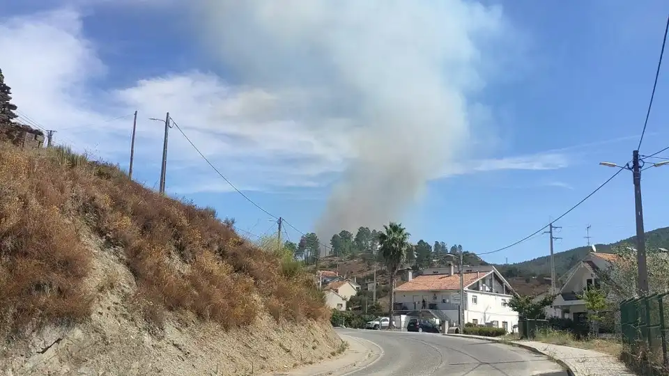 Incêndio no Fundão. "Está longe poder referir que Silvares está segura"