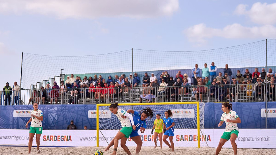 Seleção lusa feminina perde com Itália na Superfinal de futebol de praia