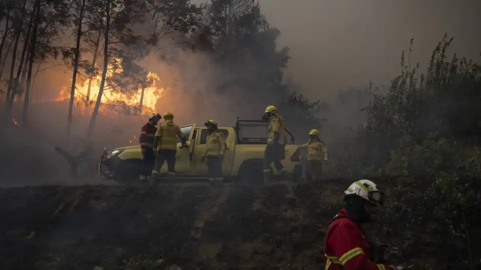 Dois fogos em resolução e outro a evoluir de forma favorável em Aveiro