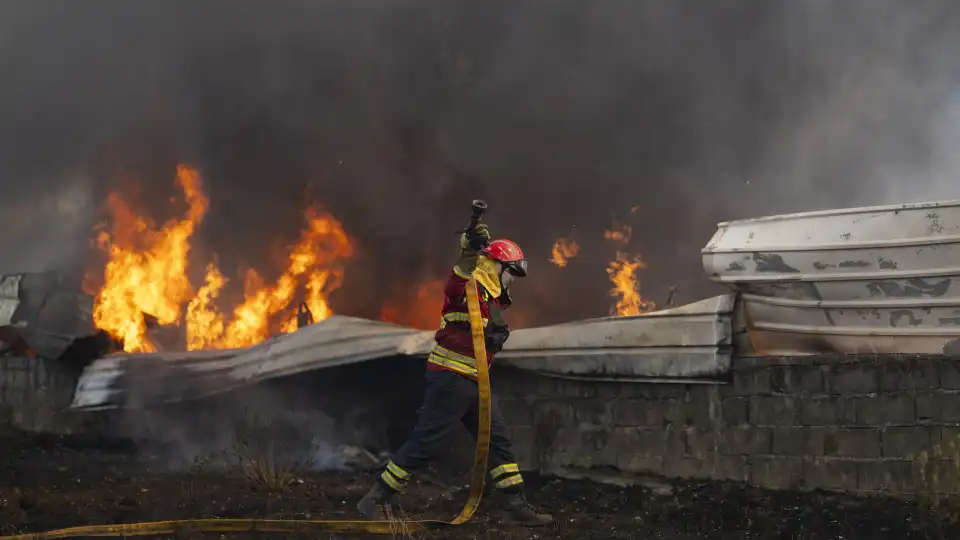 Incêndios. ERC recomenda normas de cobertura aos meios de comunicação