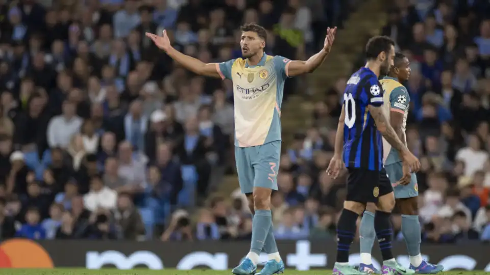 Rúben Dias arrasa sobrecarga de jogos: "Desde que se faça dinheiro..."