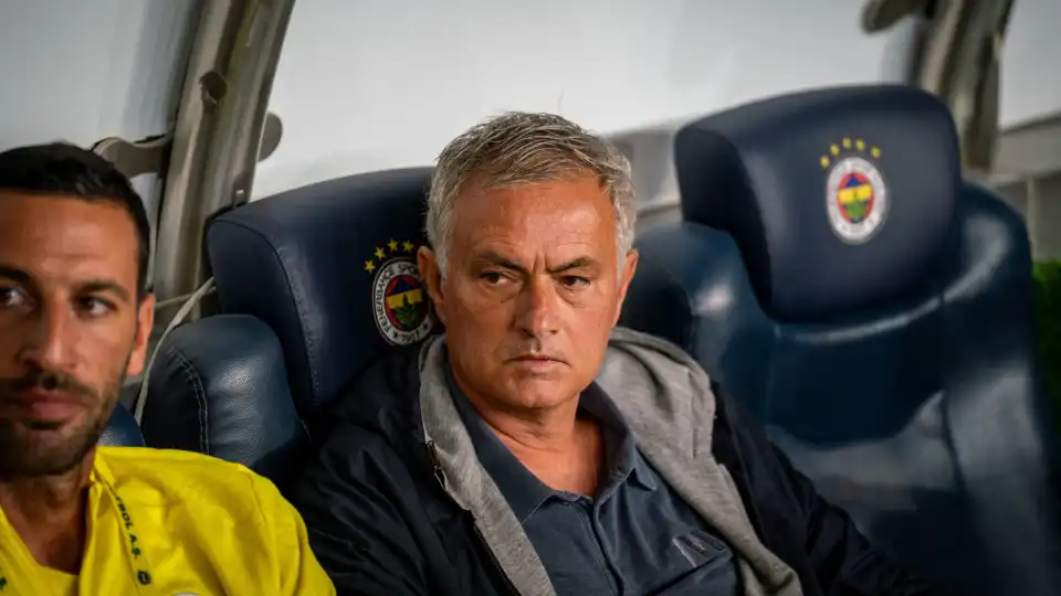 A reação de Mourinho após a provocação do Galatasaray: "Estás a brincar?"