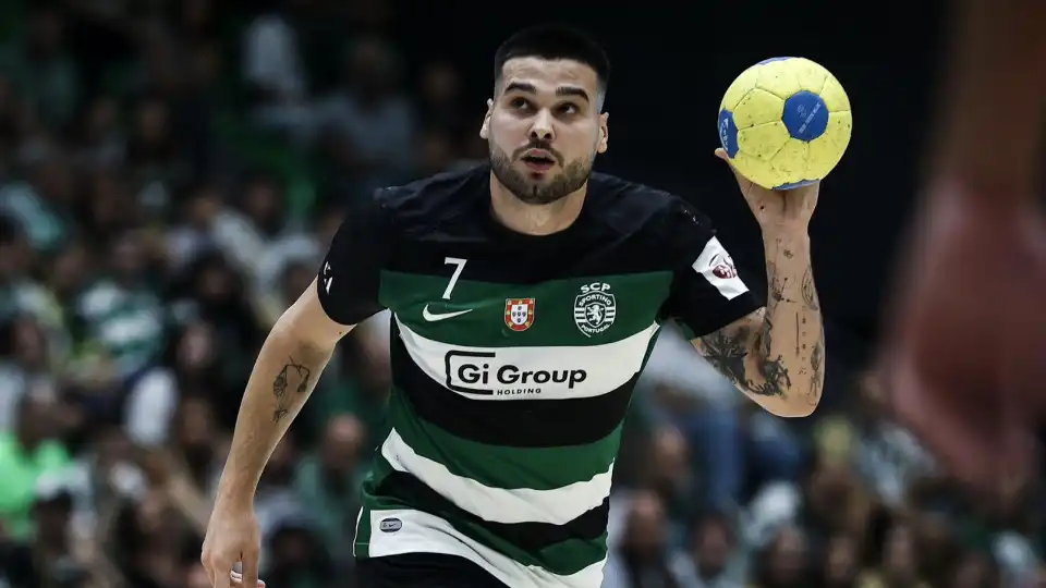 Sporting, FC Porto e Benfica sorriem no andebol (mas apenas dois lideram)