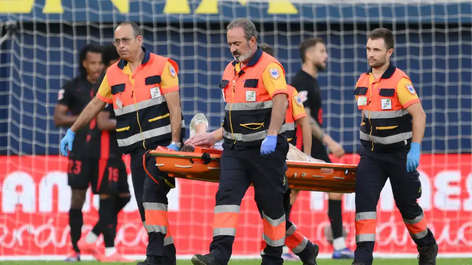 Sobrecarga no futebol fomenta maior incidência de roturas ligamentares