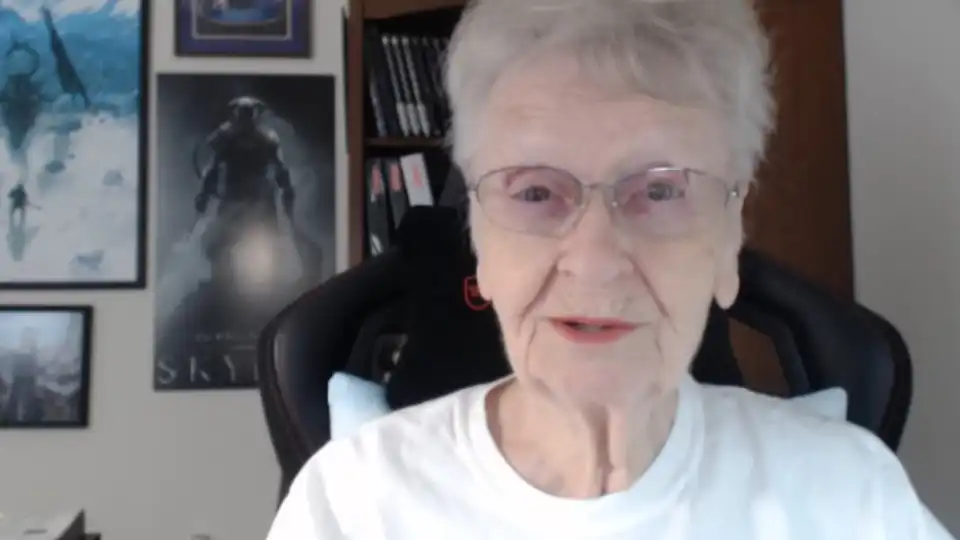 Shirley Curry, de 88 anos, abandona carreira como youtuber de videojogos