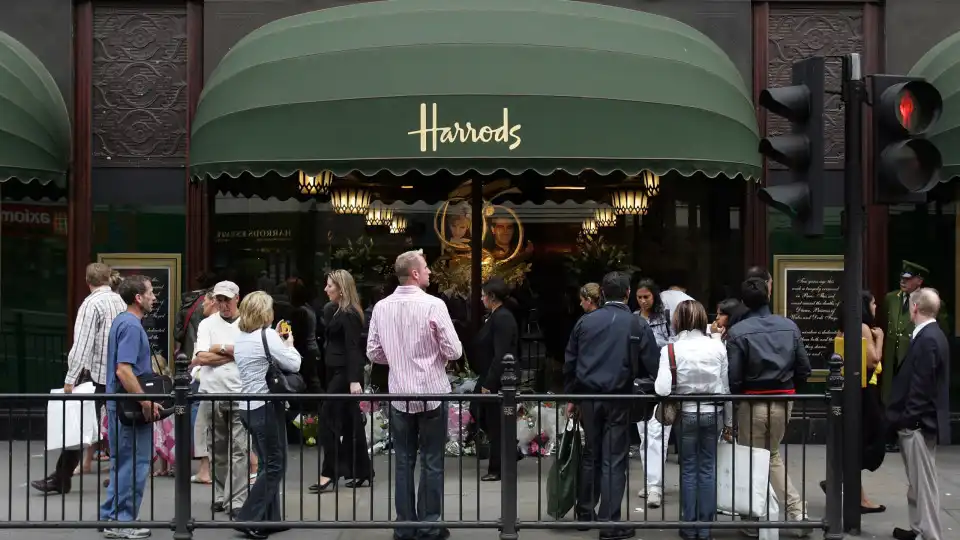 Diretor da Harrods pronuncia-se sobre escândalo de Al Fayed. "Falhámos"