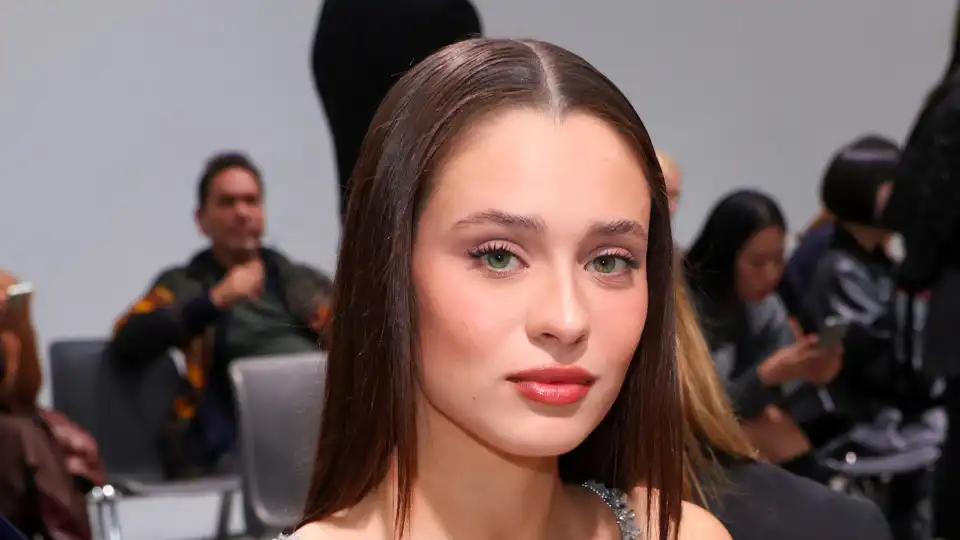 Daniela Melchior deslumbra na Semana da Moda de Paris