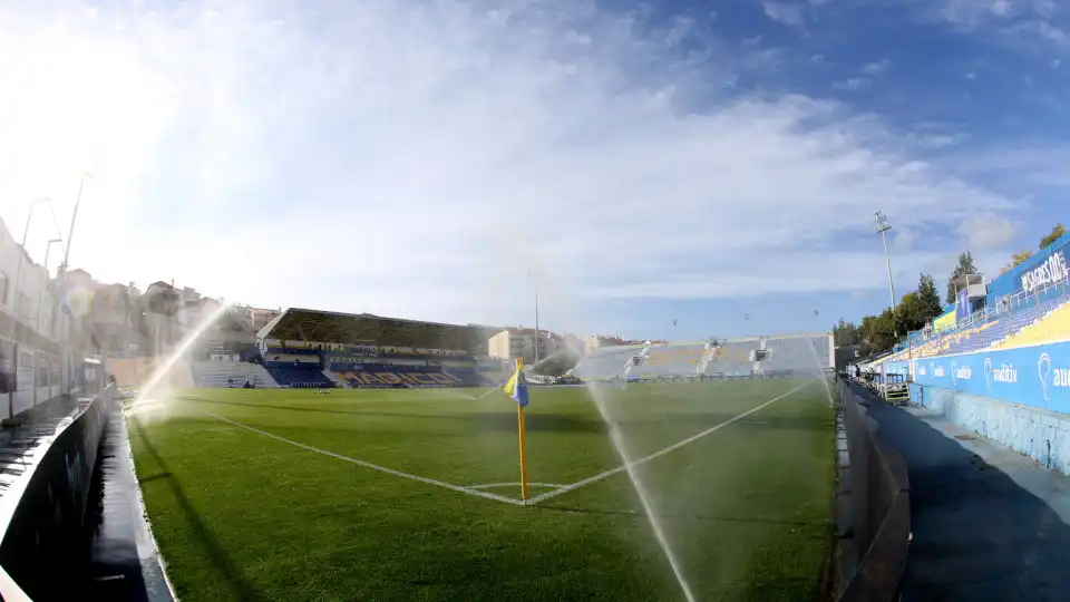 Estoril-Sporting: Leão quer brincar na 'Praia' antes da Liga dos Campeões