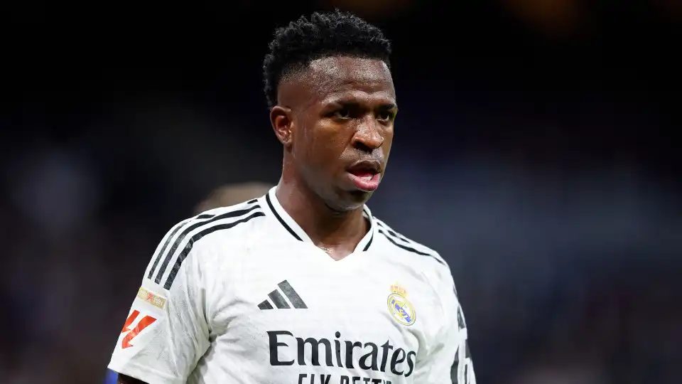 Adeptos do Atl. Madrid planeiam usar máscara para insultarem Vinícius Jr.